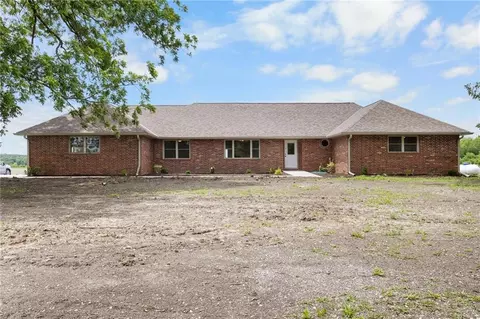 15360 Ks 7 Hwy, Centerville, KS 66014