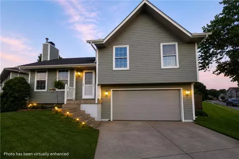 1711 Christi Ln, Raymore, MO 64083