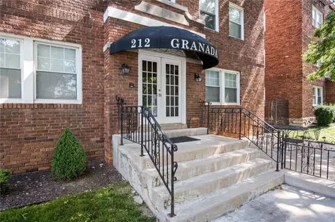 212 Emanuel Cleaver Ii Blvd #2 WEST, Kansas City, MO 64112