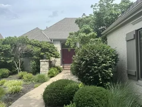 14741 Beverly St, Overland Park, KS 66223