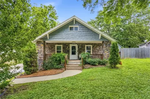 2916 N 52nd St, Kansas City, KS 66104