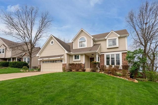 13929 W 76th Cir, Lenexa, KS 66216