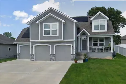 12104 E 68th Ter, Kansas City, MO 64133