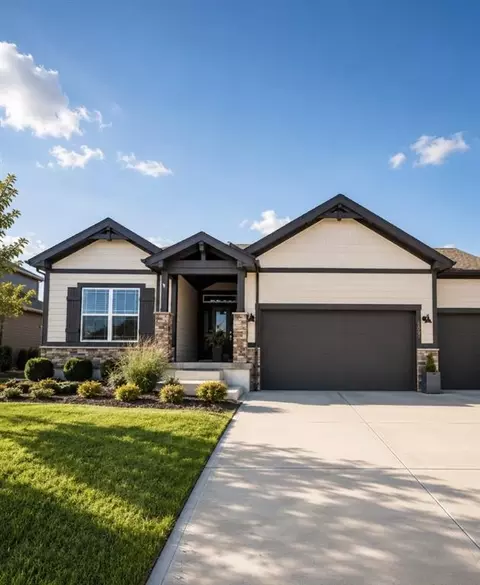 1517 SW Georgetown Dr, Lees Summit, MO 64082