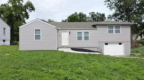 1715 N Pearl St, Independence, MO 64050