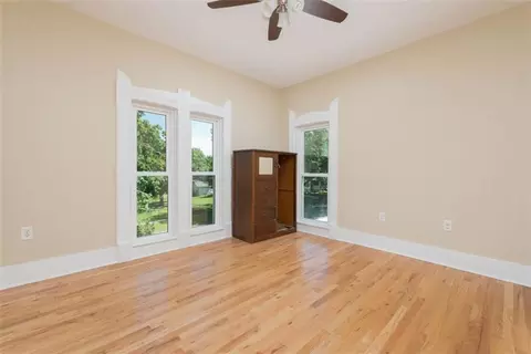 Bedroom - 406 E 4th St, Cameron, MO 64429 photo 4 of 6
