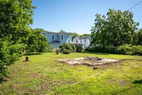 Exterior - 406 E 4th St, Cameron, MO 64429 photo 10 of 17