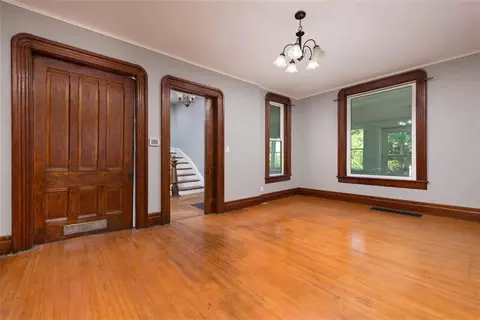 Living - 406 E 4th St, Cameron, MO 64429 photo 3 of 7