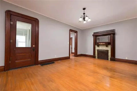 Living - 406 E 4th St, Cameron, MO 64429 photo 2 of 7