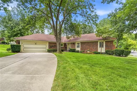71 E 106th Ter, Kansas City, MO 64114