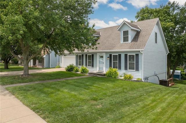 3308 Chris Hessler Rd, Saint Joseph, MO 64506