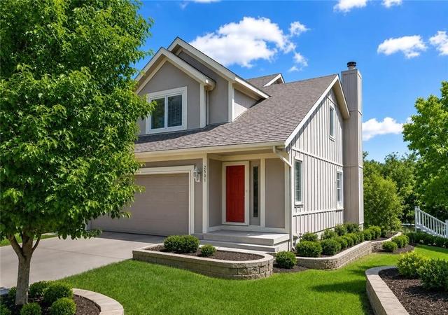 6300 NW 82nd Ct, Kansas City, MO 64151