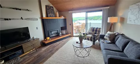 24 Sunrise Ridge Dr #233, Sunrise Beach, MO 65079
