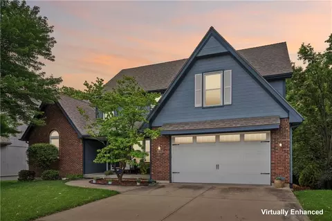 8515 Hallet St, Lenexa, KS 66215