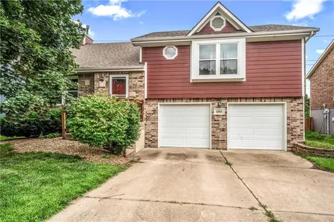 13815 S Acuff St, Olathe, KS 66062