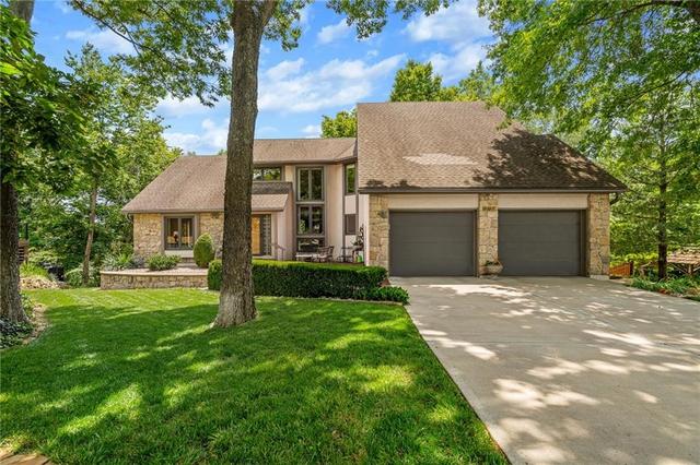 13735 W 82nd St, Lenexa, KS 66215