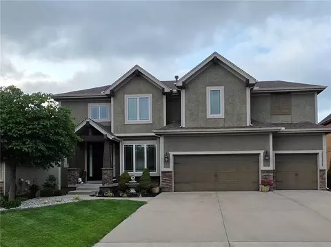 21836 W 176th Ter, Olathe, KS 66062