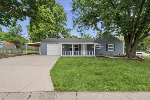 5118 Crest Dr, Kansas City, KS 66106
