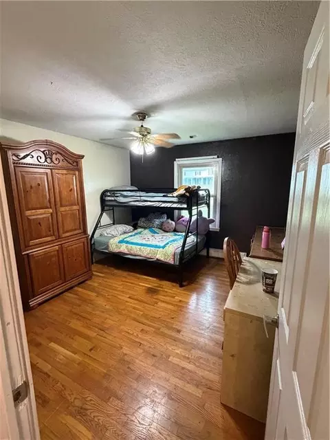 Bedroom - 802 E 4th Ave, Garnett, KS 66032 photo 3 of 4