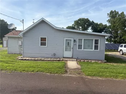 6555 SW George St, Saint Joseph, MO 64504