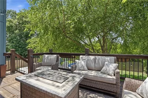 Exterior - 204 N Walker Dr, Raymore, MO 64083 photo 5 of 11