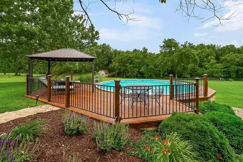 Exterior - 33309 Taylor Rd, Drexel, MO 64742 photo 7 of 10