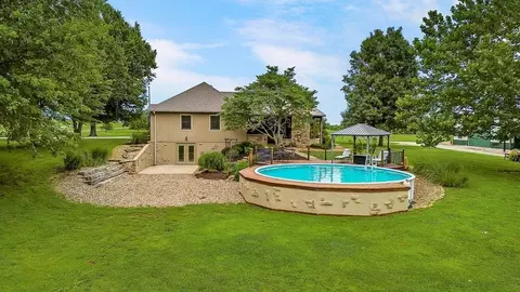 Exterior - 33309 Taylor Rd, Drexel, MO 64742 photo 5 of 10