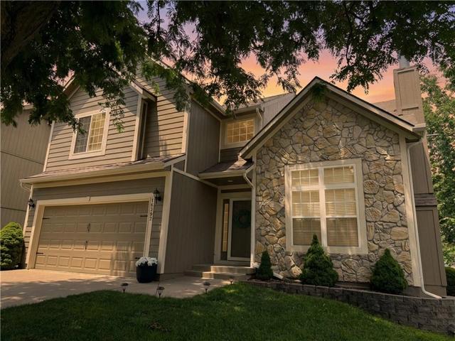 16392 W 156th Ter, Olathe, KS 66062