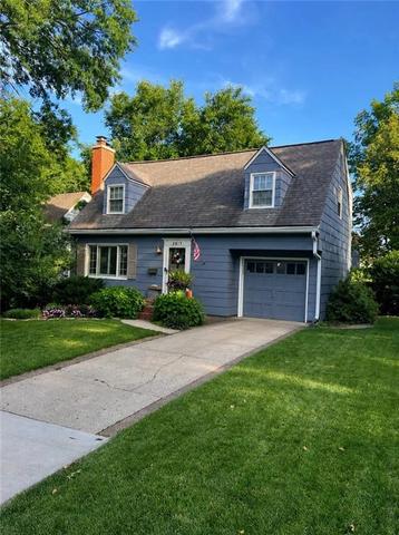 2417 W 49th Ter, Westwood, KS 66205