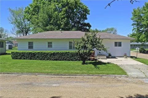 402 S West St, Concordia, MO 64020