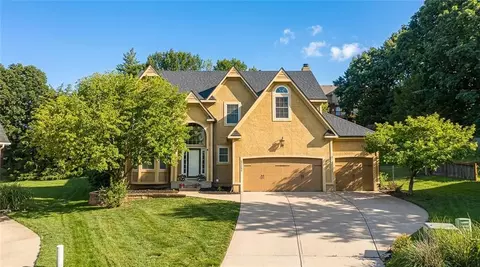 22402 W 45th St, Shawnee, KS 66226
