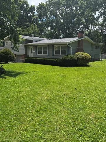 7908 Windsor St, Prairie Village, KS 66208