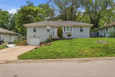 11016 Herrick Ave, Kansas City, MO 64134