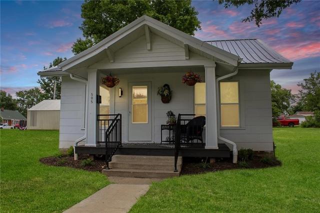 505 W Broadway St, Higginsville, MO 64037
