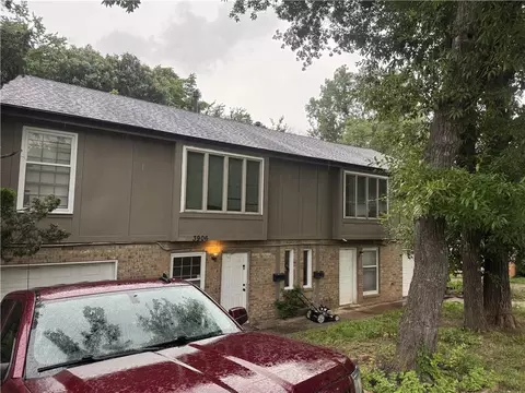 Exterior - 3906 E 123 Ter, Grandview, MO 64030 photo 2 of 6