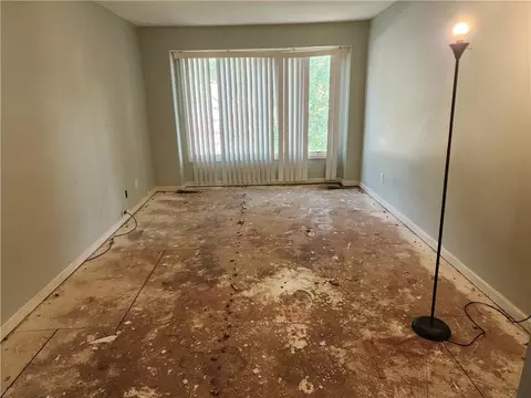 Living - 3906 E 123 Ter, Grandview, MO 64030 photo 3 of 3