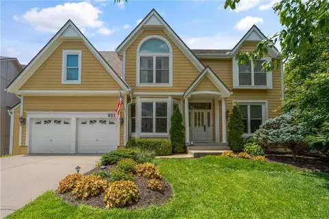 8217 W 146th Ter, Overland Park, KS 66223