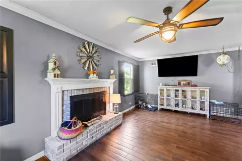 915 N 5th St, Drexel, MO 64742 photo 5