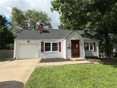 11602 E 37th St, Independence, MO 64052 photo 1