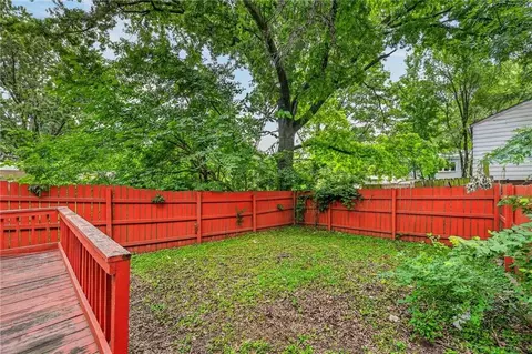 Exterior - 11602 E 37th St, Independence, MO 64052 photo 4 of 9