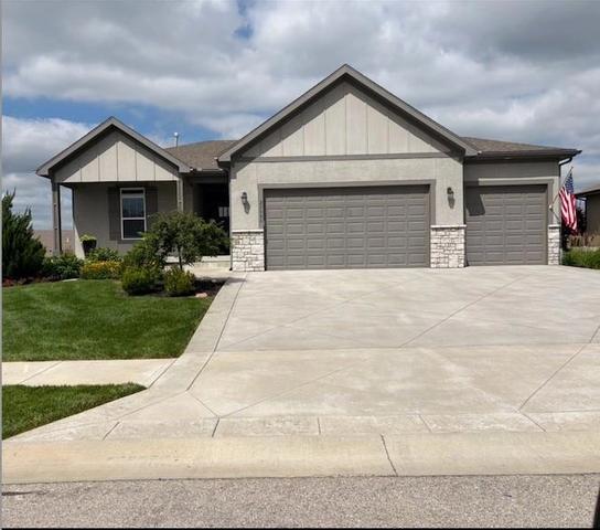 25080 W 112th Ter, Olathe, KS 66061