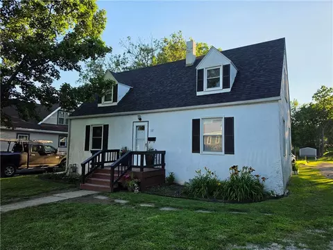 112 N Frederick Ave, Maryville, MO 64468