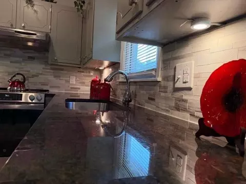 Kitchen - 15218 E 33rd St, Independence, MO 64055 photo 3 of 3