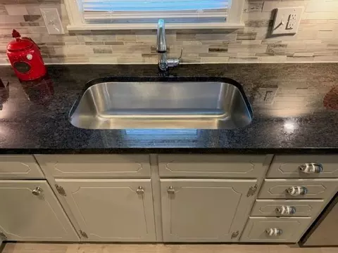 Kitchen - 15218 E 33rd St, Independence, MO 64055 photo 2 of 3