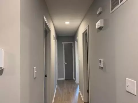 Entry Way - 15218 E 33rd St, Independence, MO 64055 photo 2 of 3