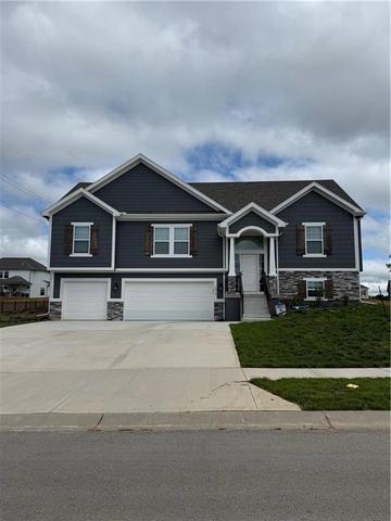 1018 Jasmine Dr, Liberty, MO 64068