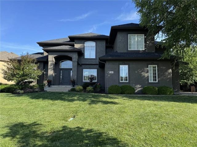 16628 Rosewood St, Overland Park, KS 66085