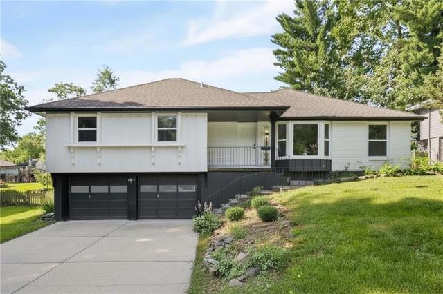11609 E 60th Ter, Raytown, MO 64133