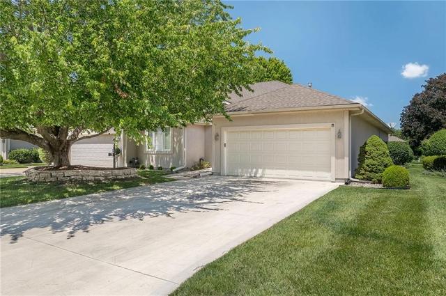 3005 Hirter Dr #A, Saint Joseph, MO 64506