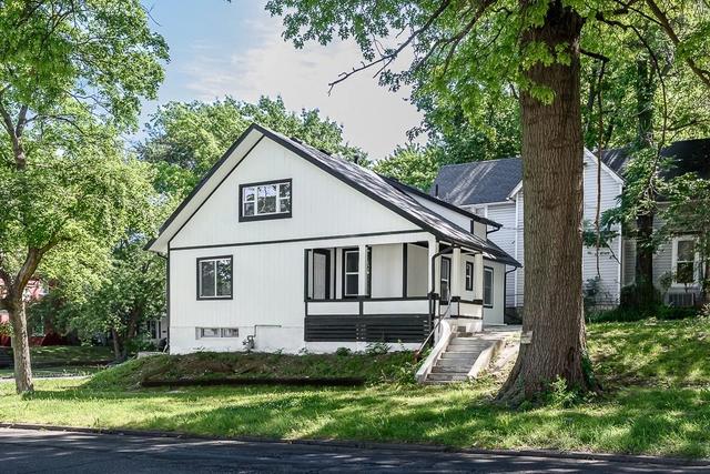 601 S 7th St, Leavenworth, KS 66048